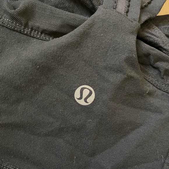 Lululemon Strappy Crossback Tank Top Women's Sz 6 Black Adjustable - Picture 2 of 4